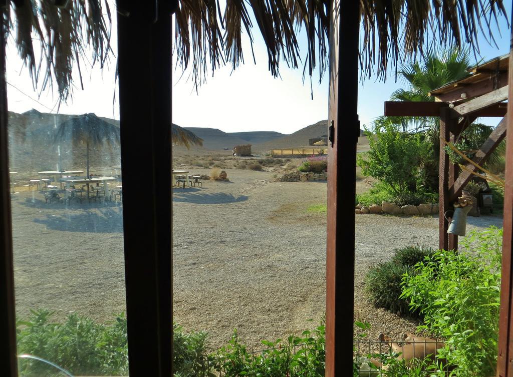 Succah In The Desert Mitzpe Ramon Exterior photo